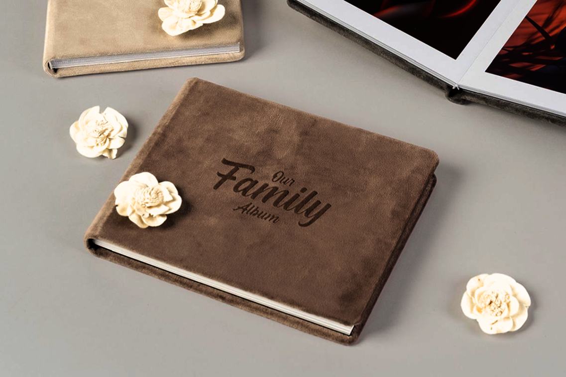 Album battesimo personalizzato — fotolibro 25x25 cm con copertina e pagine rigide, prodotto da Scatti D'Emozione
